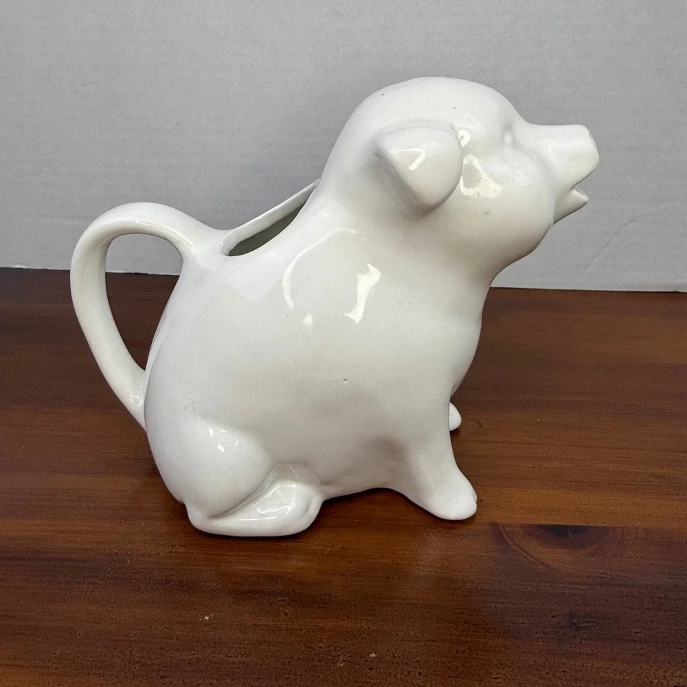 Vintage White Ceramic Pig Creamer‎ Pitcher Sitting Figural Farmhouse Taiwan